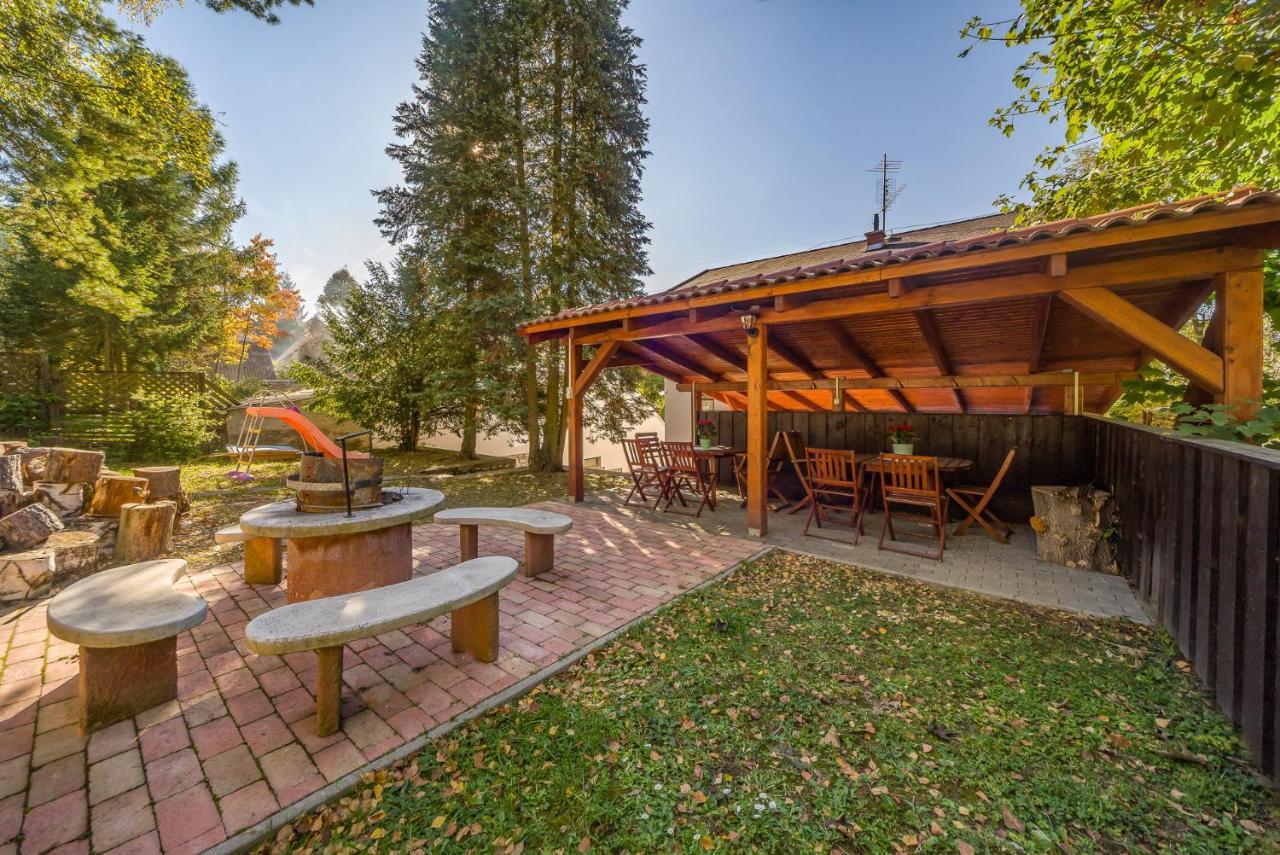 Villa Szilva Vendeghaz Сільвашварад Екстер'єр фото